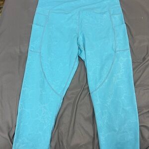 ZYIA Blue Capri Leggings with Stretchy Comfort and Textured Design